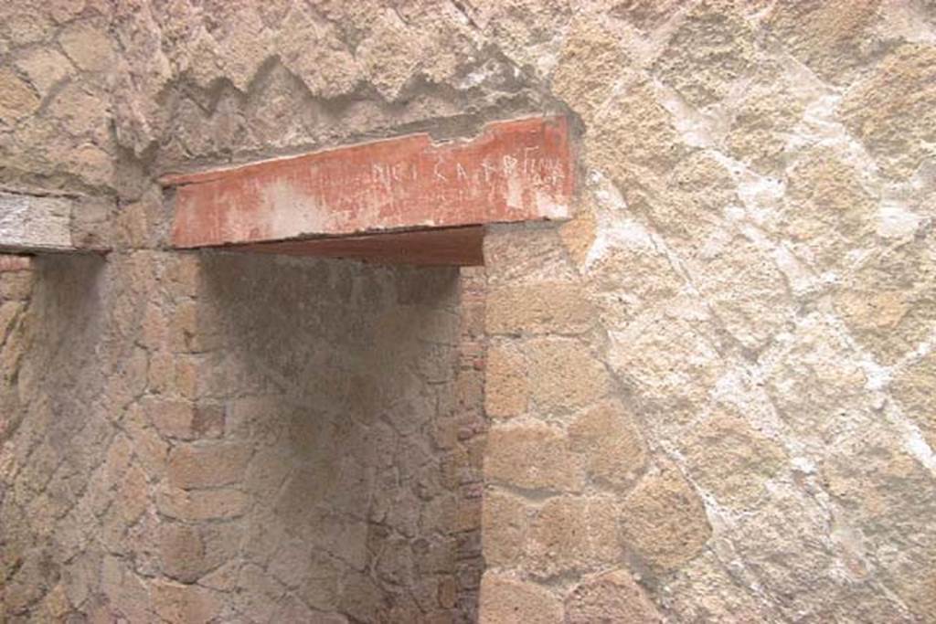 An old stone building
Description generated with high confidence